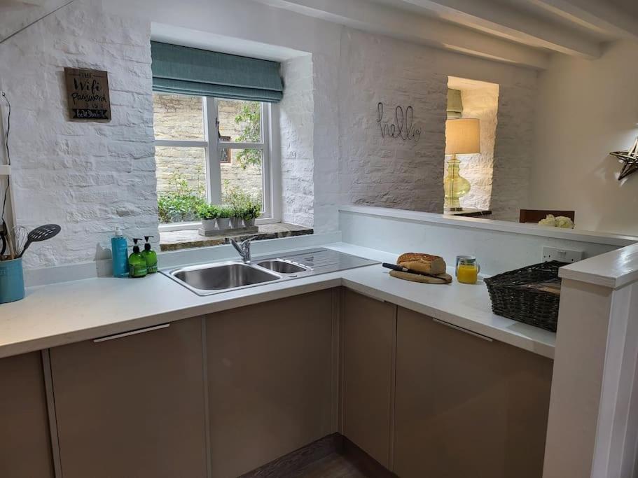 Host & Stay - Clara Cottage Bretforton Kültér fotó