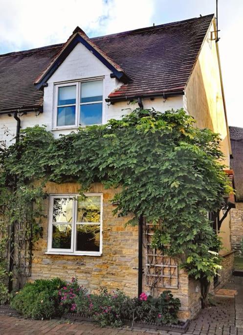 Host & Stay - Clara Cottage Bretforton Kültér fotó